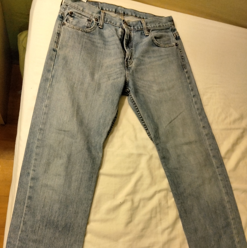 Men's Levi's jeans